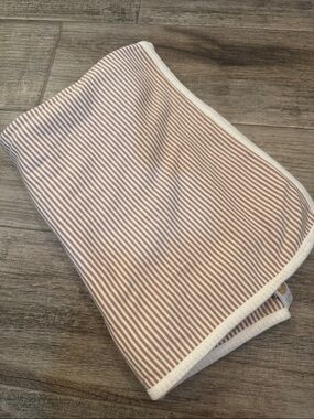 Stem Baby Cream and white Thin Stripe blanket